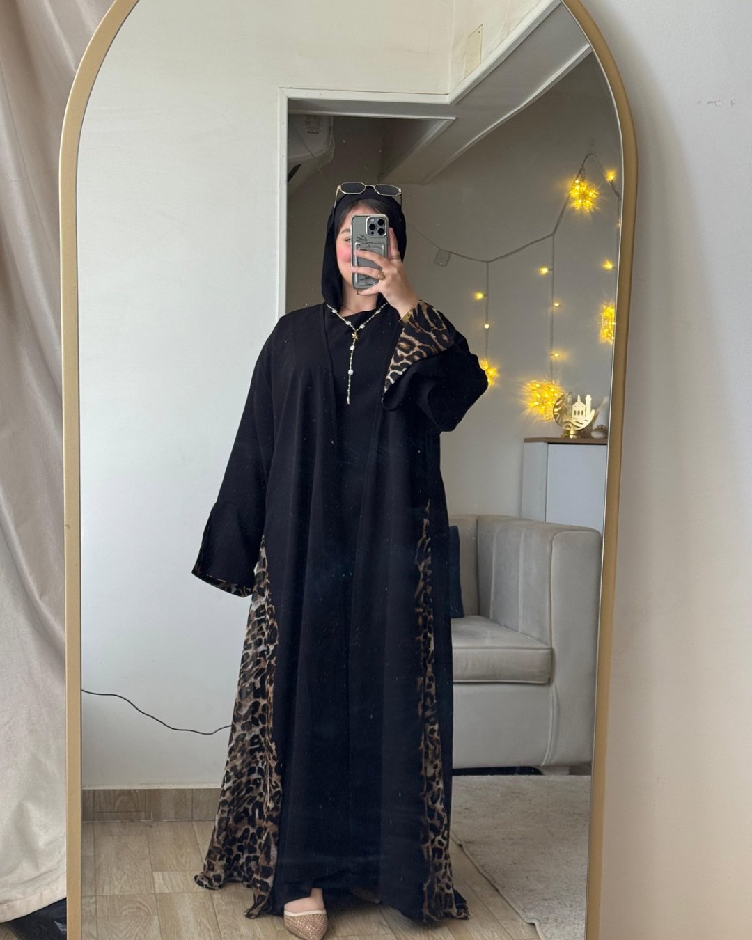 Abaya Qamar