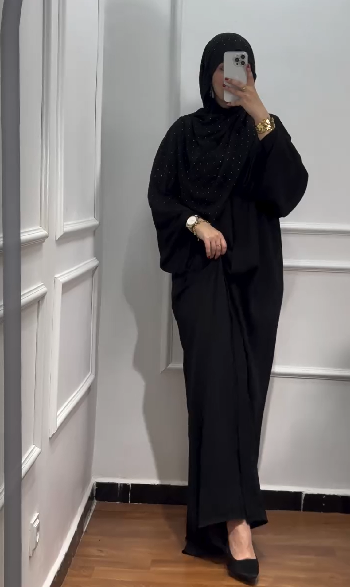 Abaya Mastoura