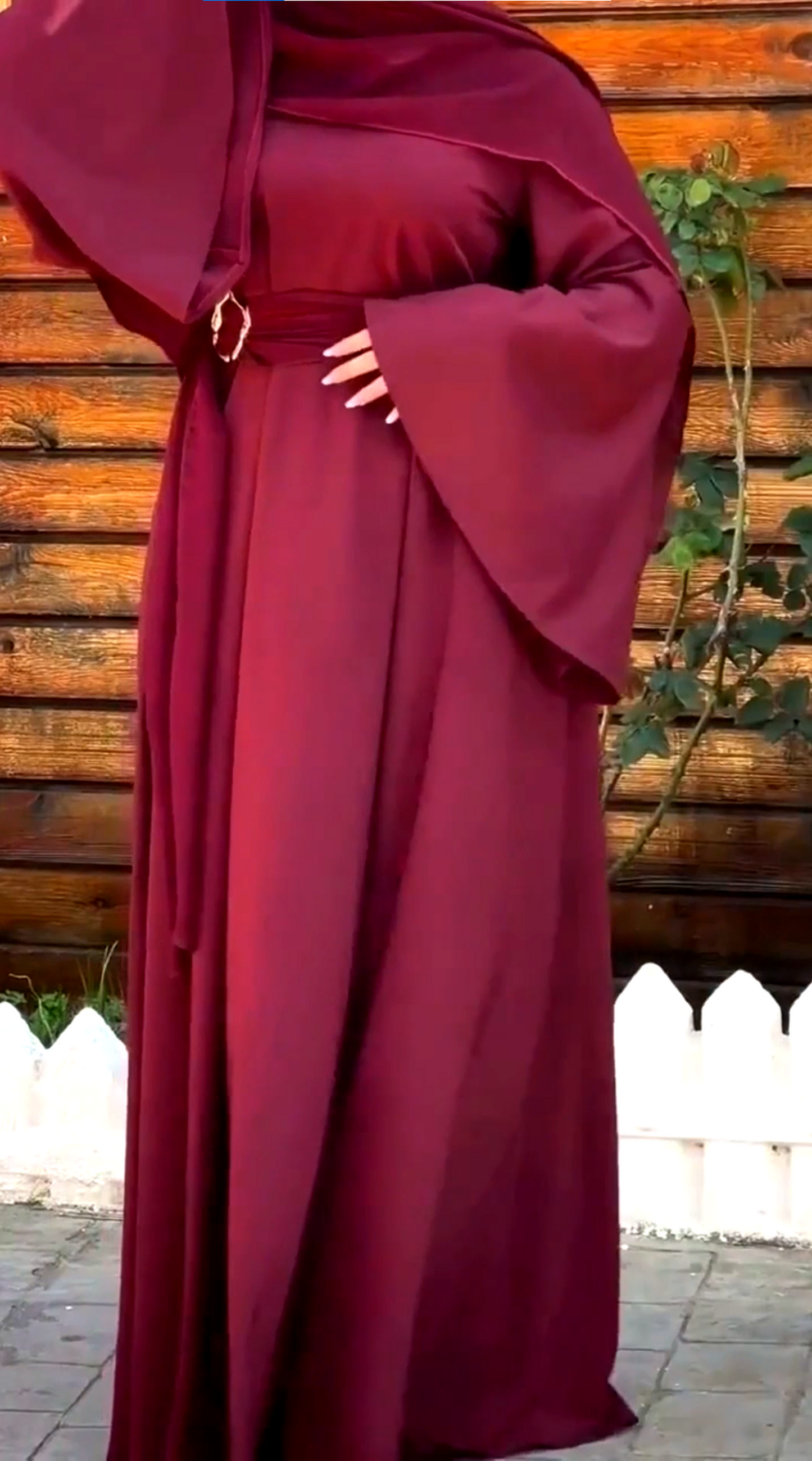Abaya Lora